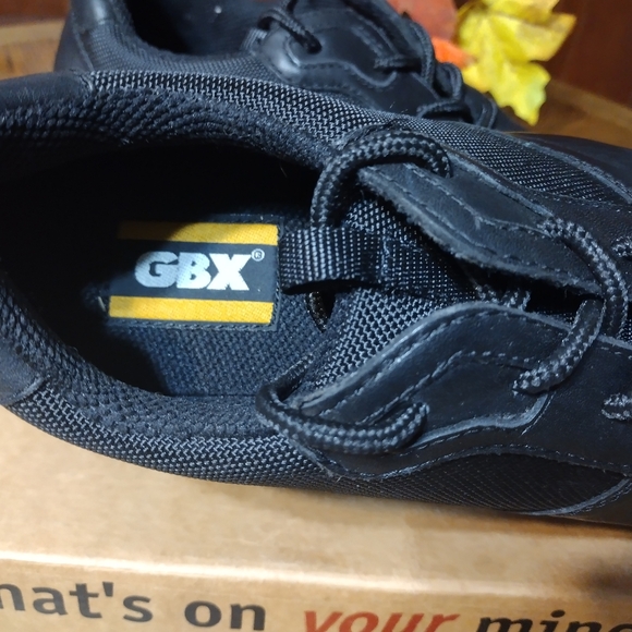 NEW in Box GBX Mens Shoes (no tags) Size 9 Leather Upper - Picture 9 of 12